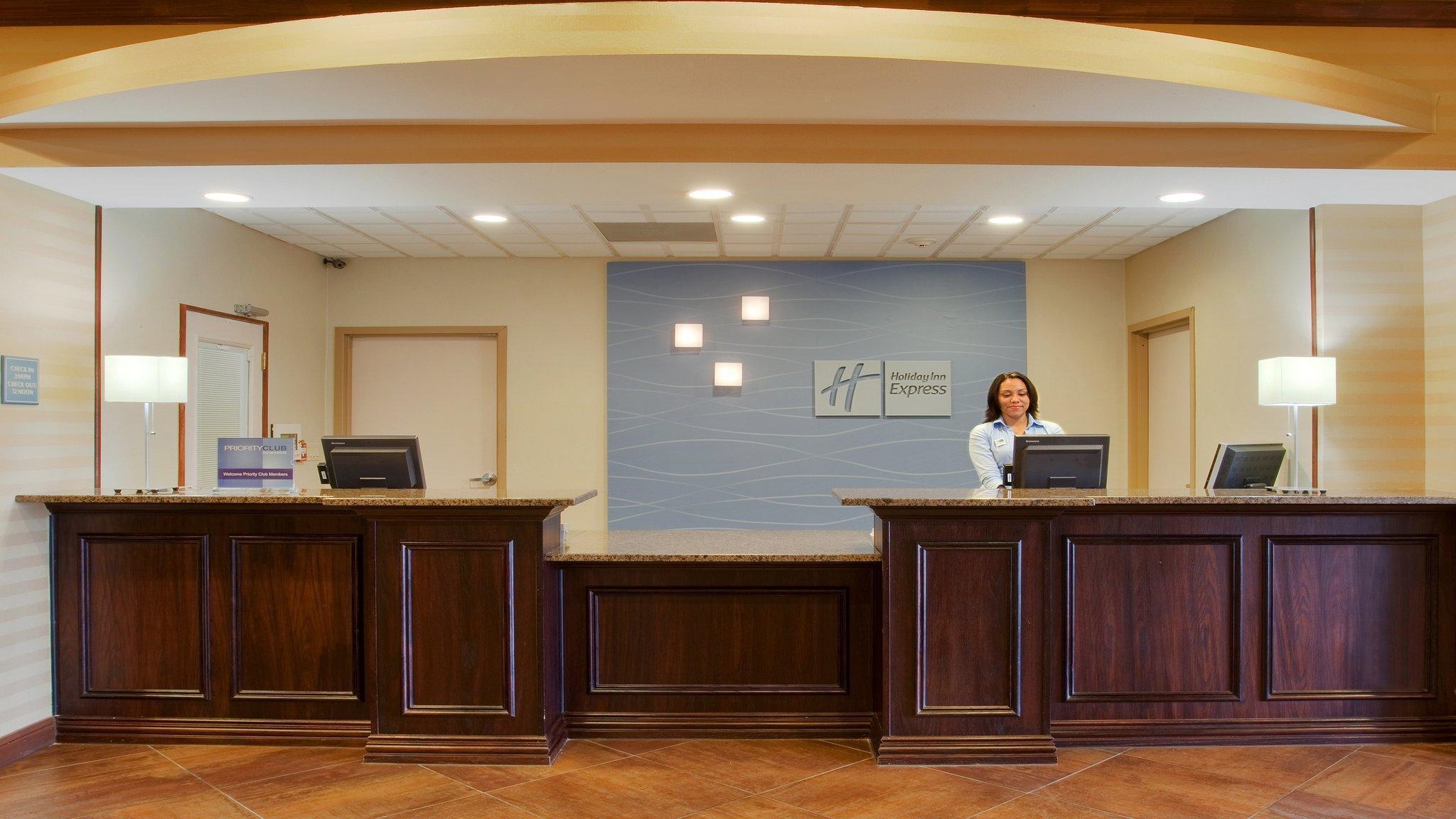 Holiday Inn Express Hotel & Suites Cleburne By Ihg מראה חיצוני תמונה